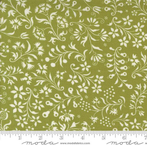 Buon Natale Holiday Harvest Pine Yardage 35401 16
