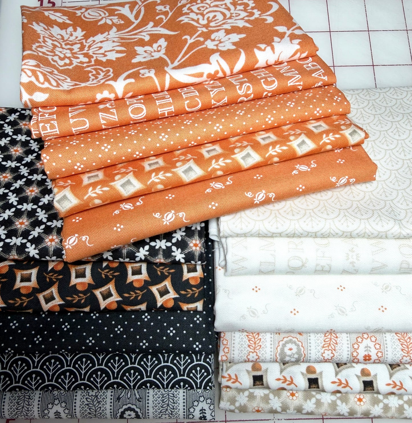 Agatha Road Mix Fat Quarter Bundle Fig Tree Quilts for Moda Fabrics Precut